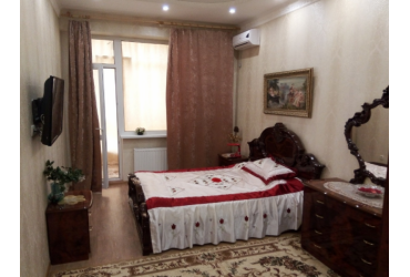 Купить квартиру в Севастополе. Продажа двухкомнатной квартиры 74 кв. м. на улице Сенявина.