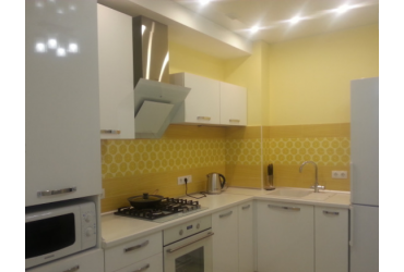 Купить квартиру в Севастополе. Продажа двухкомнатной квартиры 74 кв м на Николая Музыки.
