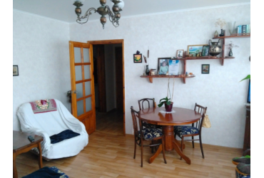Купить квартиру в Севастополе. Продажа трехкомнатной квартиры 70 кв.м. на ул. Колобова