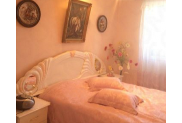 Купить квартиру в Симферополе. Продажа трехкомнатной квартиры 70 кв.м. в Центральном районе.