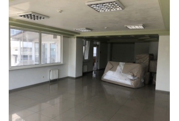 Снять помещение в Севастополе. Аренда помещения 185.2 кв м на ул.Пожарова. ПЕРВАЯ ЛИНИЯ! БЕЗ КОМИССИИ!