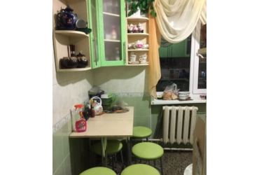 Купить квартиру в Симферополе. Продажа трехкомнатной квартиры 63 кв.м в Центральном районе.