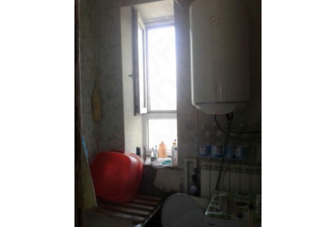 Купить квартиру в Симферополе. Продажа трехкомнатной квартиры 38 кв.м. в Киевском районе.
