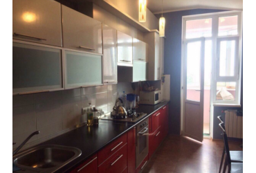 Купить квартиру в Севастополе. Продажа двухкомнатной квартиры 85 кв.м. на Античном проспекте.