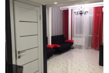 Купить квартиру в Севастополе. Продажа трёхкомнатной квартиры 97 кв.м. на улице Степаняна