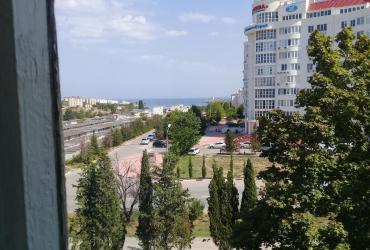 Купить квартиру в Севастополе. Двухкомнатная квартира на Адмирала Фадеева.