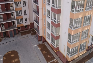 Купить квартиру в Севастополе.
Продажа четырехкомнатной квартиры 111 кв.м на Репина.