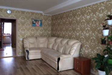 Купить квартиру в Севастополе. Продажа трехкомнатной квартиры 93 кв м на Колобова.