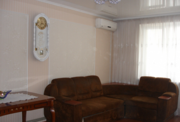 Купить квартиру в Севастополе. Продажа трехкомнатной квартиры 80 кв м на улице Адмирала Макарова.