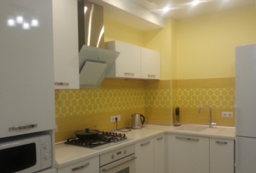 Купить квартиру в Севастополе. Продажа двухкомнатной квартиры 74 кв м на Николая Музыки.