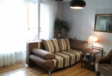 Купить квартиру в Севастополе. Продажа трехкомнатной квартиры 70,5 кв. м. на проспекте Октябрьской Революции