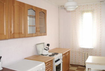 Купить квартиру в Севастополе. Продажа трехкомнатной квартиры 66,5 кв м на Проспекте Октябрьской Революции.