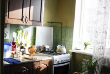 Купить квартиру в Севастополе. Продажа трехкомнатной квартиры 52 кв м на Репина.
