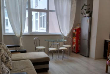 Купить квартиру в Симферополе. Продажа двухкомнатной квартиры 53 кв.м. в Киевском районе.