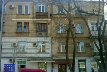 Купить квартиру в Севастополе. Продажа трехкомнатной квартиры 70 кв. м. на улице Генерала Петрова.