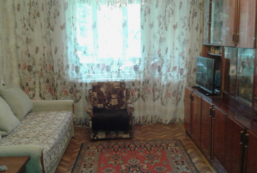 Купить квартиру в Севастополе. Продажа однокомнатной квартиры 42 кв м на Проспекте Победы.
