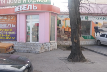 Снять торговое помещение в Симферополе. Аренда торговое помещения 250 кв м в Центральном районе.ВЫСОКИЙ ТРАФИК!!!
