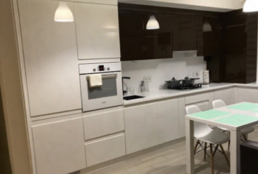 Купить квартиру в Севастополе. Продажа трехкомнатной квартиры 97 кв.м,на Тараса Шевченко