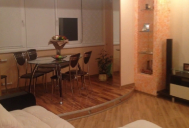 Купить квартиру в Севастополе. Продажа уютной трехкомнатной квартиры 68.1 кв. м,на Колобова