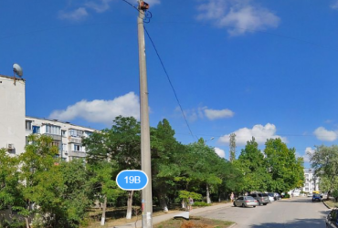 Снять помещение в Севастополе. Аренда помещения 85 кв м на ул. Адмирала Юмашева. ВЫСОКИЙ ТРАФИК!