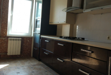 Купить квартиру в Севастополе. Продажа двухкомнатной квартиры 63 кв м на улице Астана Кесаева.