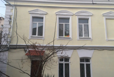 Купить квартиру в Севастополе. Продажа трехкомнатной квартиры 55 кв м на Василия Кучера.