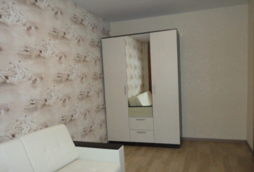 Продам квартиру 2-к квартира 37 м² на 1 этаже 2-этажного кирпичного дома / Квартиры