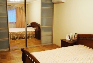 Купить квартиру в Севастополе. Продажа трехкомнатной квартиры 80 кв.м. на ул. Героев Бреста