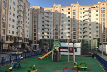 Купить квартиру в Севастополе. Продажа трехкомнатной квартиры 96 кв.м, на Античном 12