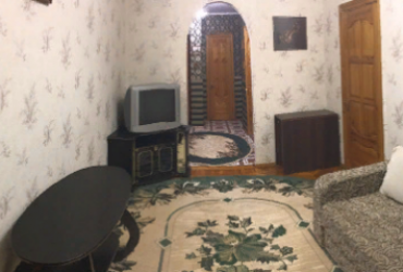Снять квартиру в Симферополе.Аренда трехкомнатной квартиры 52 кв м на Ростовской.