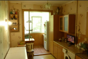 Купить квартиру в Симферополе. Продажа трехкомнатной квартиры 67 кв.м. Железнодорожном районе по ул.Героев Сталинграда.