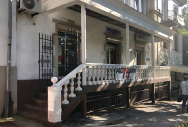 Снять помещение в Севастополе. Аренда помещения 50 кв м на ул. Патриса Лумумбы. БЕЗ КОМИССИИ!
