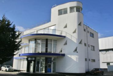 Купить здание в Севастополе. Продажа здания 894,5 кв м на ул. Вакуленчука. ВЫСОКИЙ ТРАФИК.