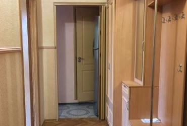 Купить квартиру в Симферополе. Продажа двухкомнатной квартиры 49 кв.м в Железнодорожном районе.