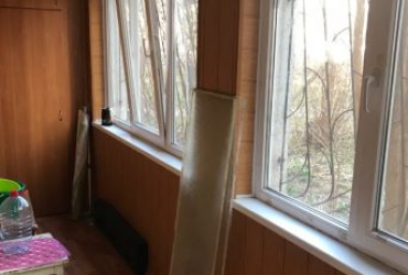 Купить квартиру в Симферополе. Продается двухкомнатная квартира 39,7 кв.м в Железнодорожном районе.
