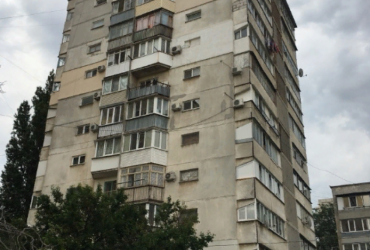 Купить квартиру в Севастополе. Продажа двухкомнатной квартиры 50 кв.м. на пр-кт Генерала Острякова