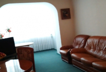 Купить квартиру в Симферополе.Продажа двухкомнатной квартиры 61 кв.м в Центральном районе.