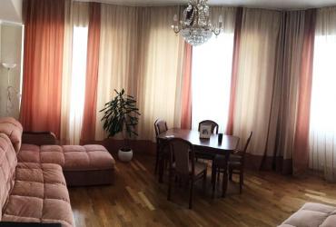 Купить квартиру в Севастополе. Продажа четырехкомнатной квартиры на Античном 108 кв.м. ОТЛИЧНОЕ ПРЕДЛОЖЕНИЕ!