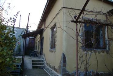 Купить дом в Симферополе.Продажа дома 77 кв.м. на участке 4 соток по ул.Паровозная