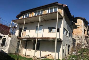 Купить дом в Севастополе. Продажа трехэтажного дома 500 кв.м на Громова.