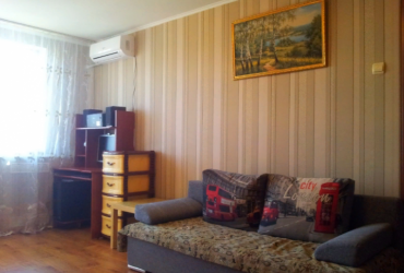 Купить квартиру в Севастополе. Продажа двухкомнатной квартиры 43 кв.м. на улице Розы Люксембург