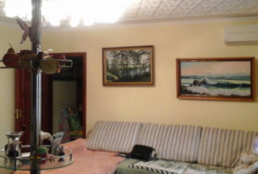 Купить квартиру в Севастополе. Продажа четырёхкомнатной квартиры 92 кв.м. на Проспекте Октябрьской Революции.