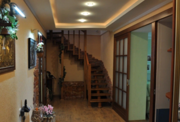 Купить квартиру в Севастополе. Продажа трёхкомнатной квартиры 96.6 кв.м. на улице Горпищенко