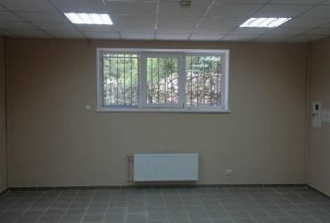 Снять помещение свободного назначения в Симферополе. Аренда помещения 66 кв.м в Киевском районе. ПЕРВАЯ ЛИНИЯ !!! ВЫСОКИЙ ТРАФИК !!!