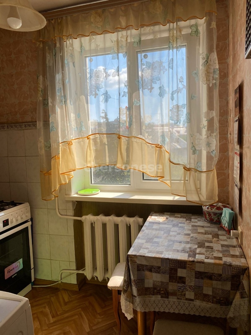 Продажа 3-комнатной квартиры, Севастополь, Юрия Гагарина проспект,  д.17