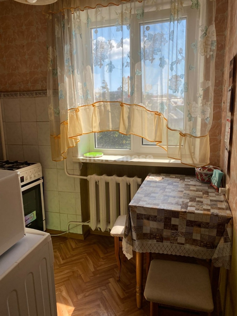 Продажа 3-комнатной квартиры, Севастополь, Юрия Гагарина проспект,  д.17