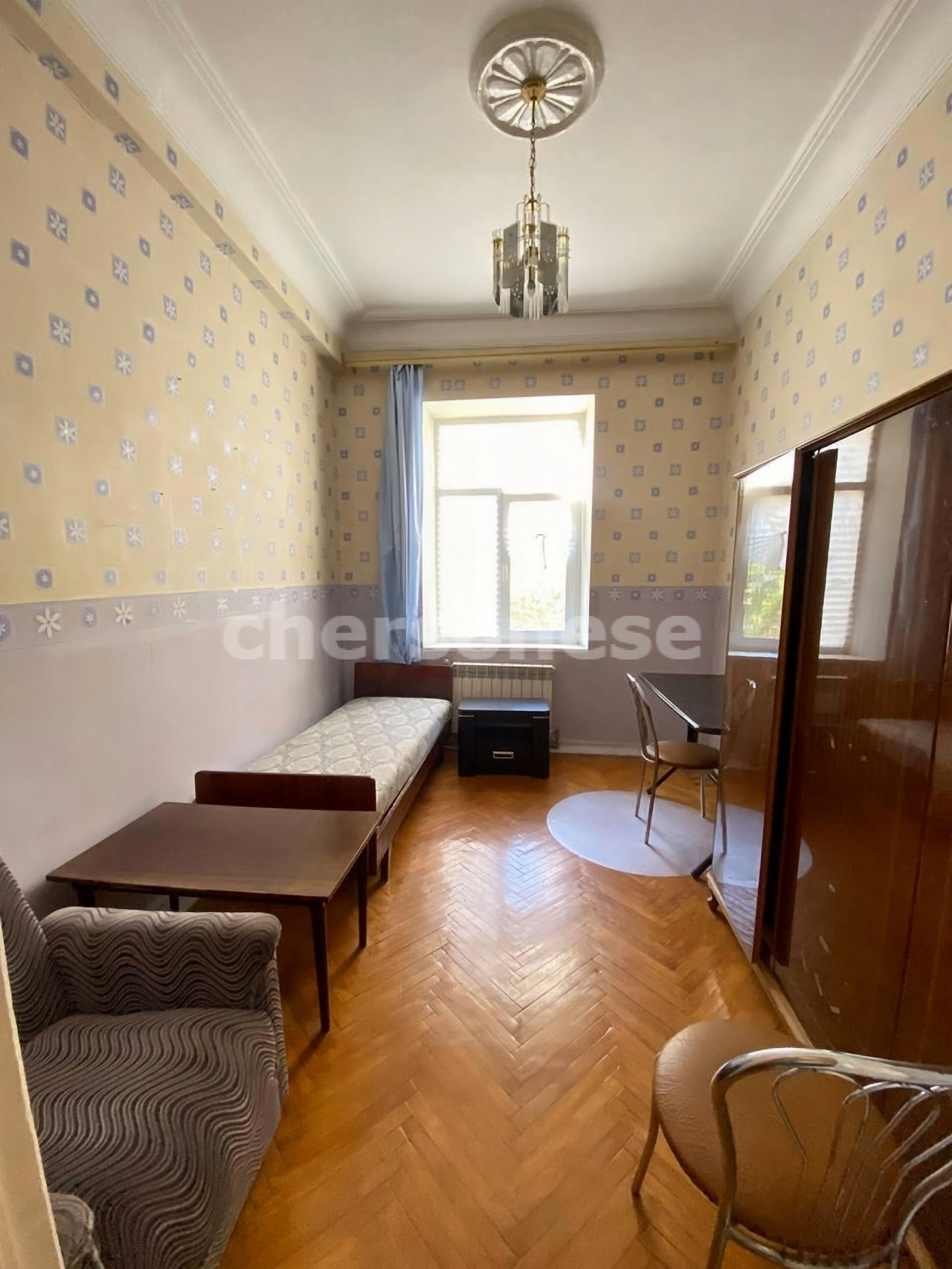 Продажа 4-комнатной квартиры, Севастополь, Курчатова улица,  д.18