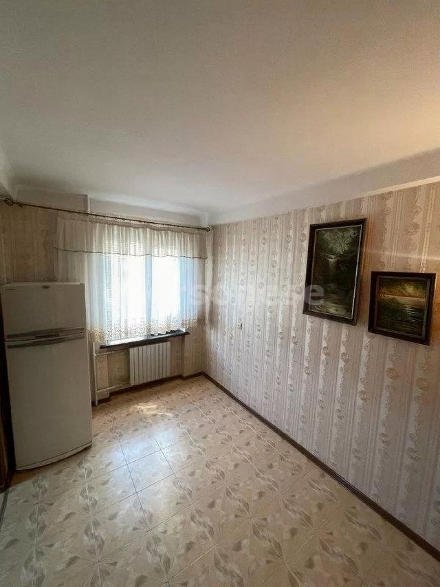 Продажа 3-комнатной квартиры, Севастополь, Победы проспект,  д.34